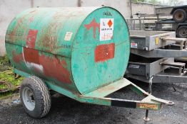 Trailer Engineering 2140 litre site tow bunded bowser
c/w manual delivery pump & nozzle
A242220