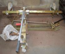 Probst hydraulic manhole lifter A626885