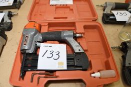 Paslode FN1850 pneumatic nail gun
c/w carry case