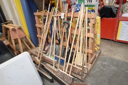Quantity of brushes & shovels