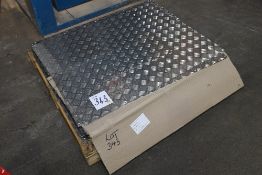 20 - 1m x 0.8m aluminium checker plate sheets