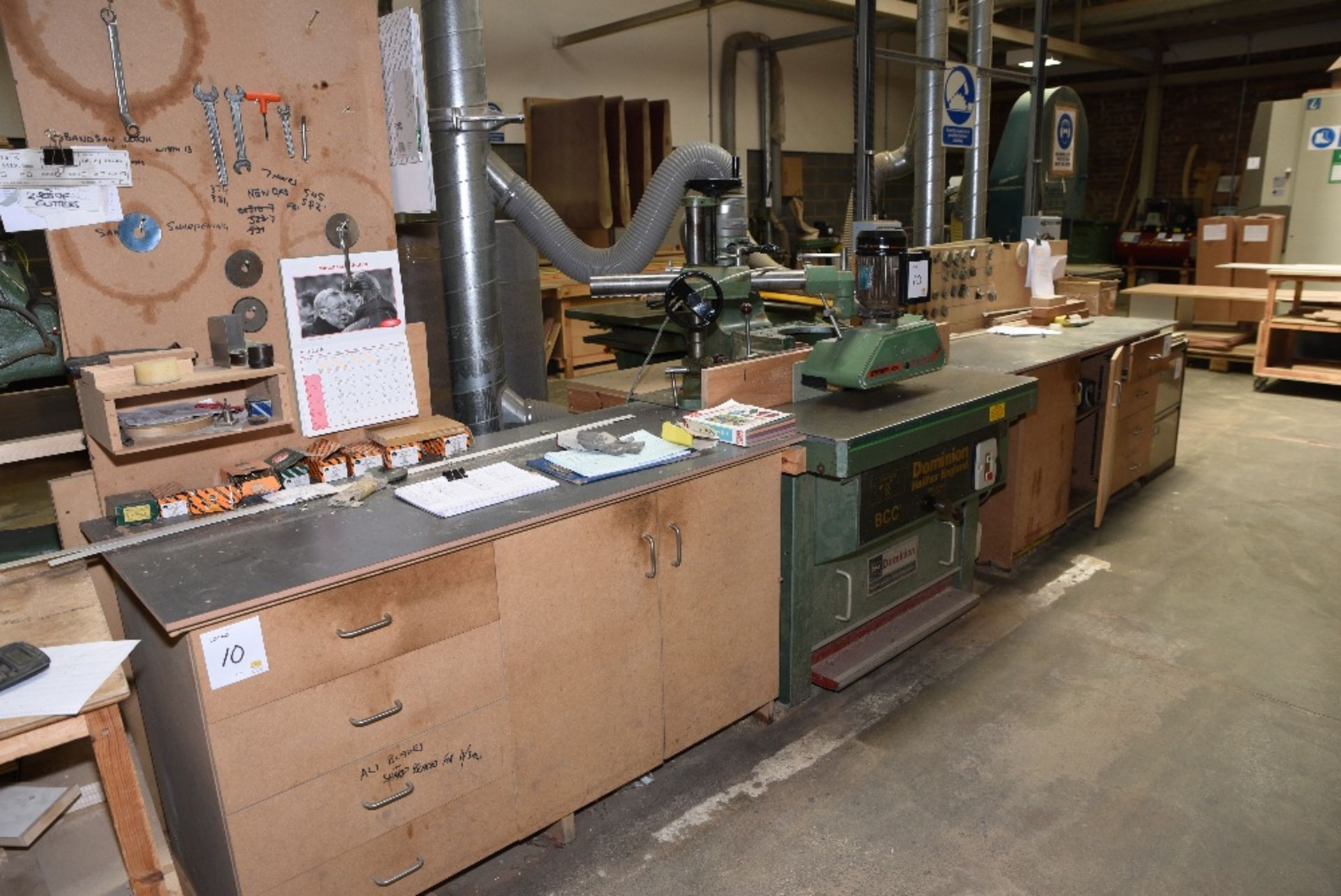 Dominion BCC spindle moulder
S/N: B739768
c/w Maggi Steff 2034 power feed & quantity of tooling - Image 3 of 3