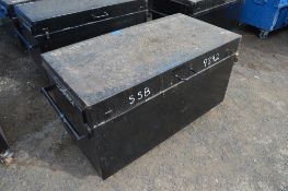 Sentribox steel site safe c/w keys SSB9892H