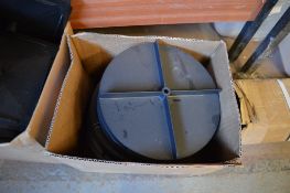 Box of spreader discs New & unused