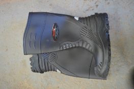 Trucker safety wellington boots Size 4 New & unused