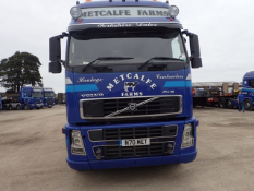 Volvo FH16 6x4 110 ton double drive on air tractor unit
Registration Number: N70 MET (