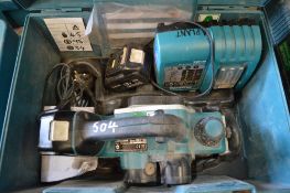 Makita 18v cordless planer c/w charger, spare battery & carry case P45979