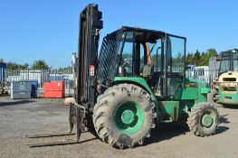 JCB 926 rough terrain fork lift truck
Year: 2004
S/N: E08240434
Recorded Hours: 2707
A327398