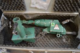 Spitznas pneumatic reciprocating saw c/w pipe clamp & carry case A547740