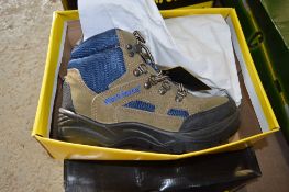 2 pairs of Workforce safety boots size 6 New & unused