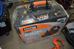Pioneer 240v 710 watt electric planer
Unused
**No VAT on hammer price but VAT will be charged on