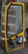 Volvo EC25 door
*lower glass missing*
**NO VAT on hammer price but VAT will be charged on the