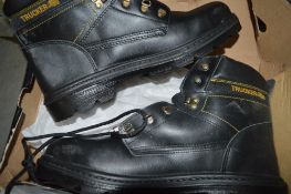Pair of Trucker black safety boots size 11 New & unused