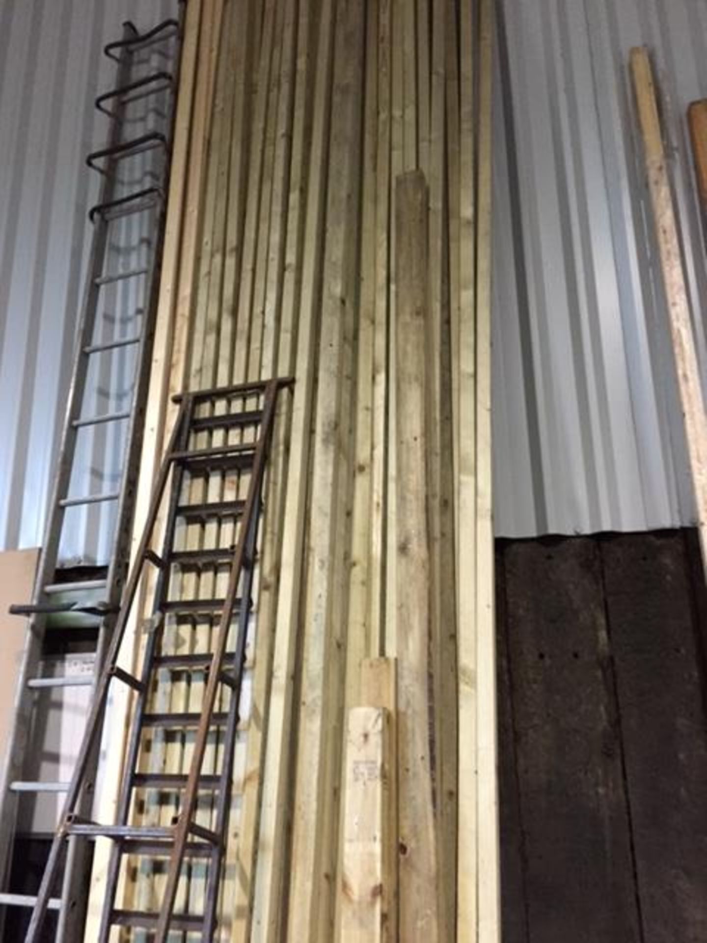 Large Quantity of Various Soft Wood Batten As Lotted