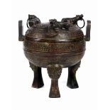 Ming bronze basinDiameter: 50.5 cm. China, Ming dynasty, 1367 - 1644. Bronze, cast, patinated and