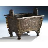 Bronze Koro with relief decorationHeight: 15.4 cm. China, Ming dynasty, 1368 -1644. Carved wooden