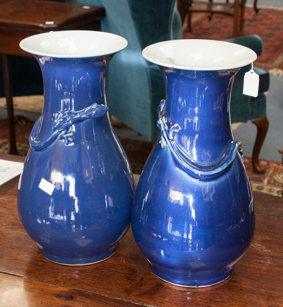 A pair of Chinese baluster vases, 19th c