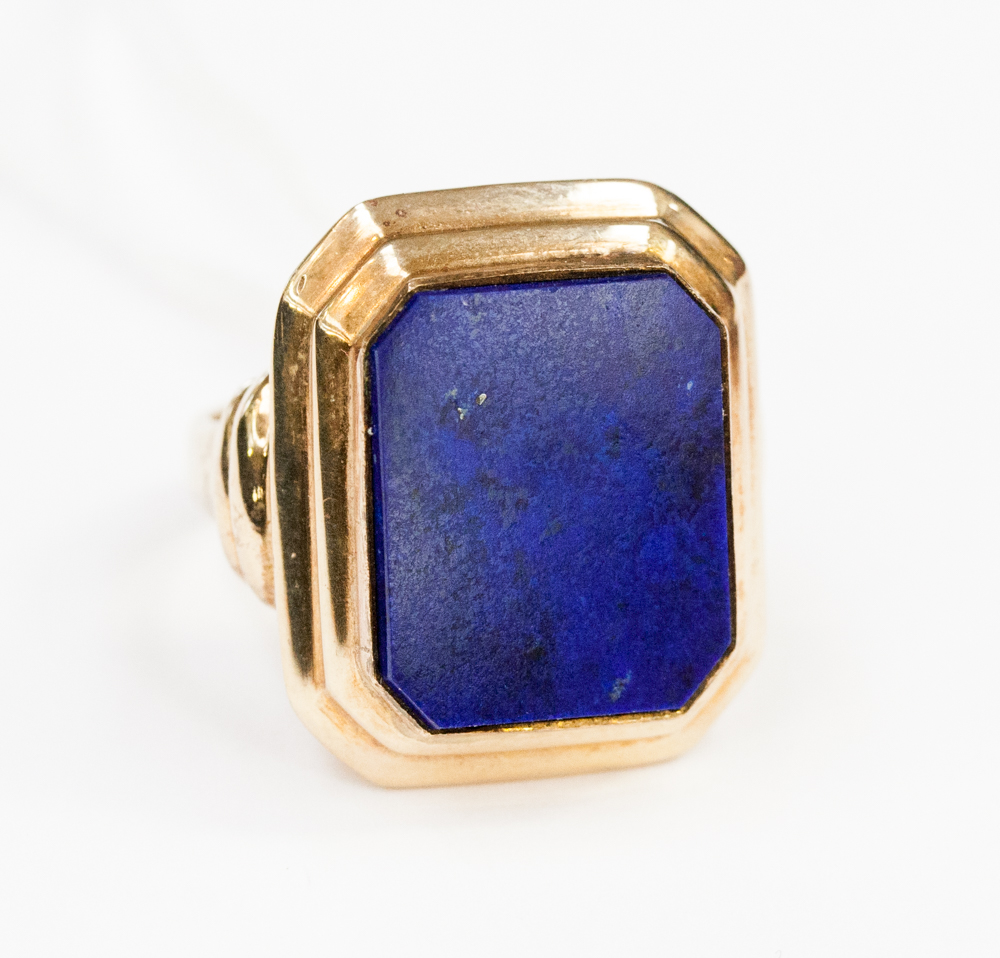 A gentleman's 9ct gold and lapis lazuli - Image 2 of 2