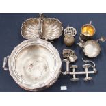 A large silver plated twin handled tureen and a quantity of plated items (q)