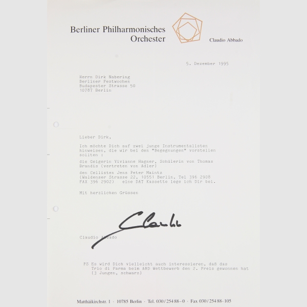 Abbado, Claudio (Dirigent). Maschinenschriftlicher Brief mit Unterschrift. 4°. Berlin, 5. Dezember