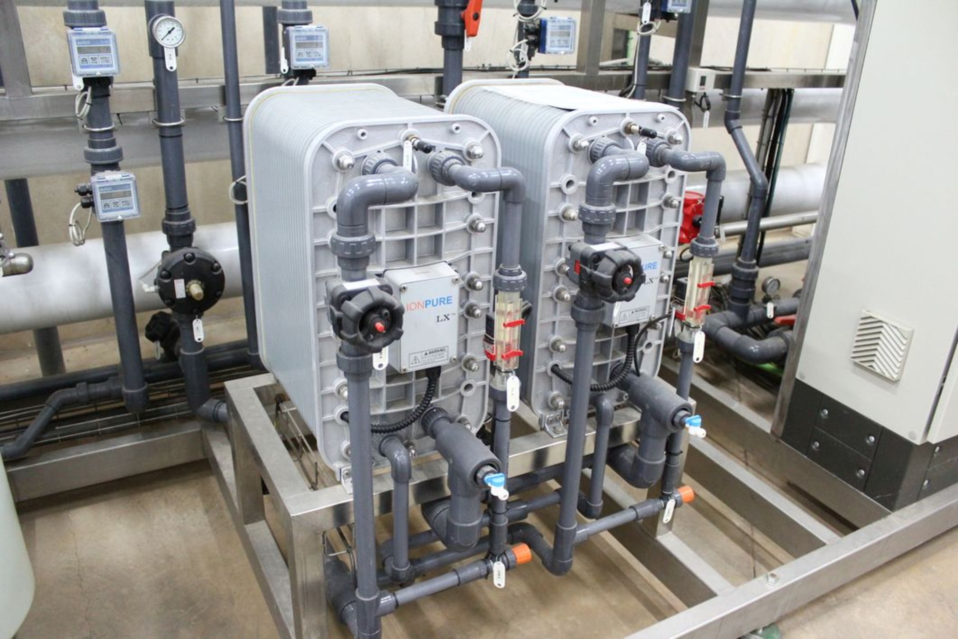 Water treatment system - Image 9 of 17