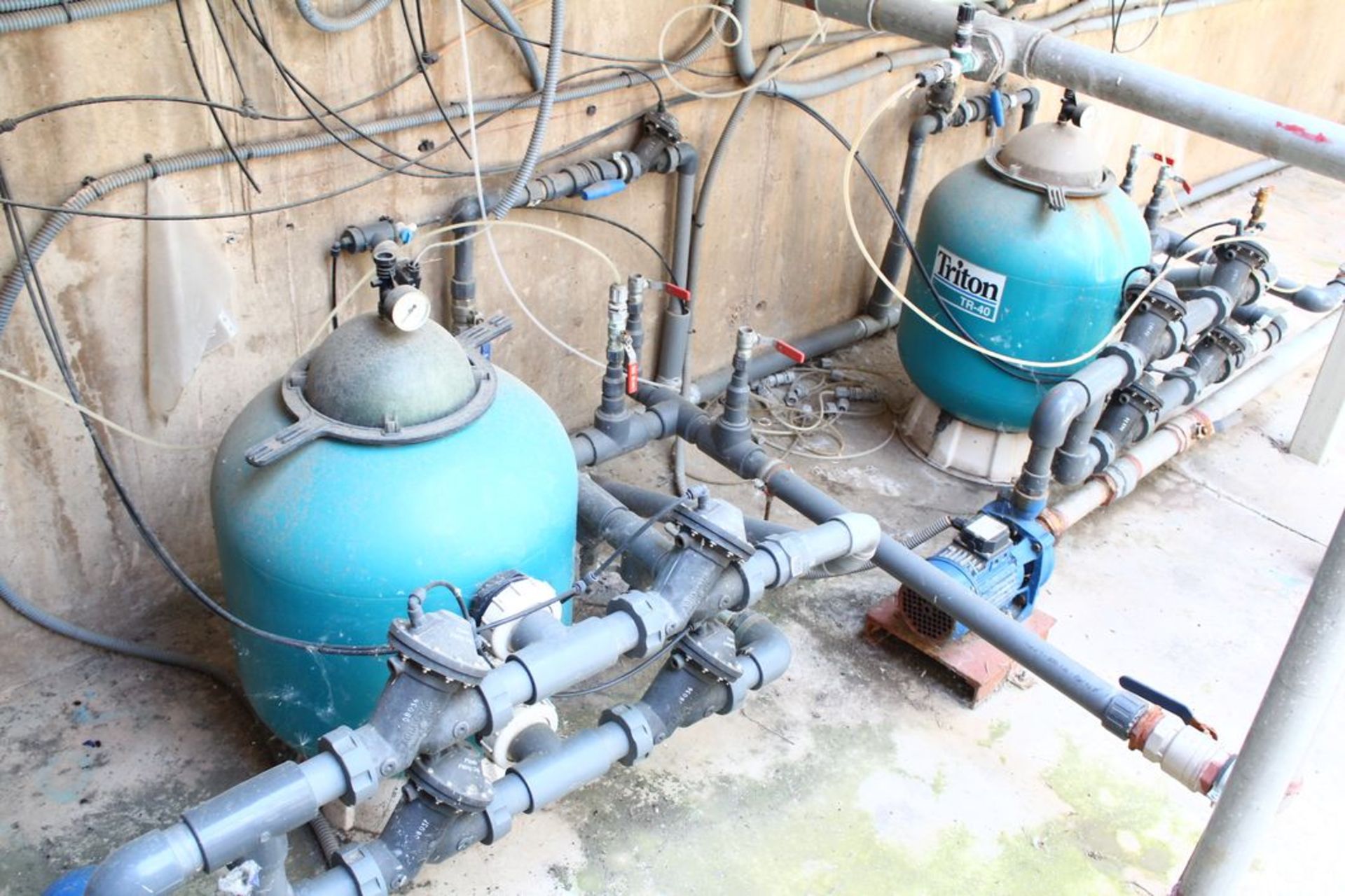 Water treatment system - Image 2 of 5