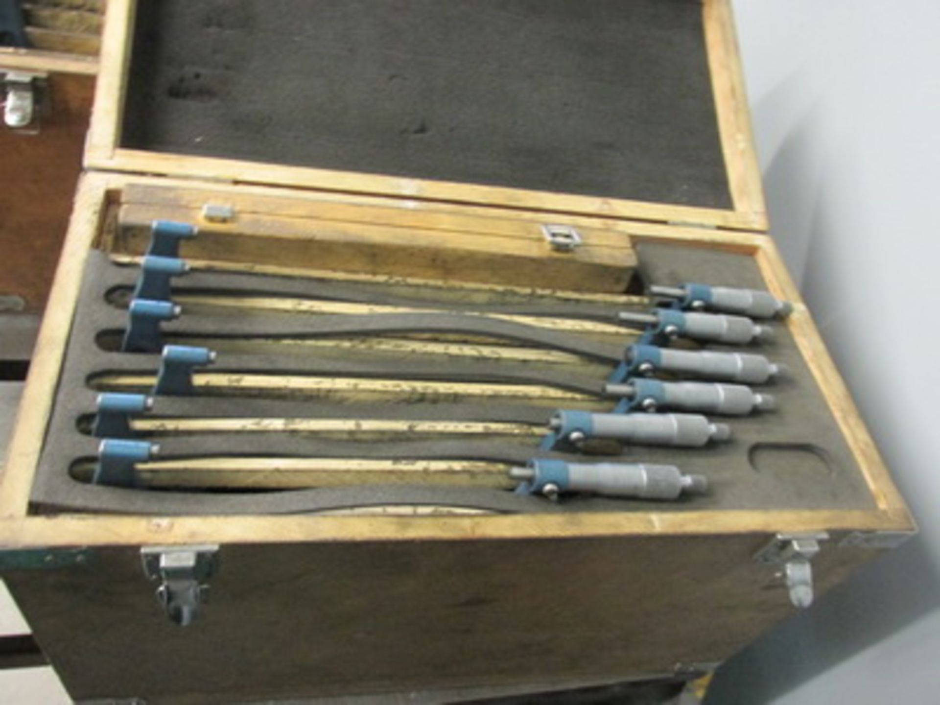 Insize Micrometer Set