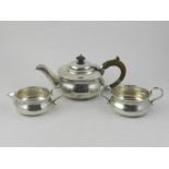 An Edwardian silver bachelor three-piece