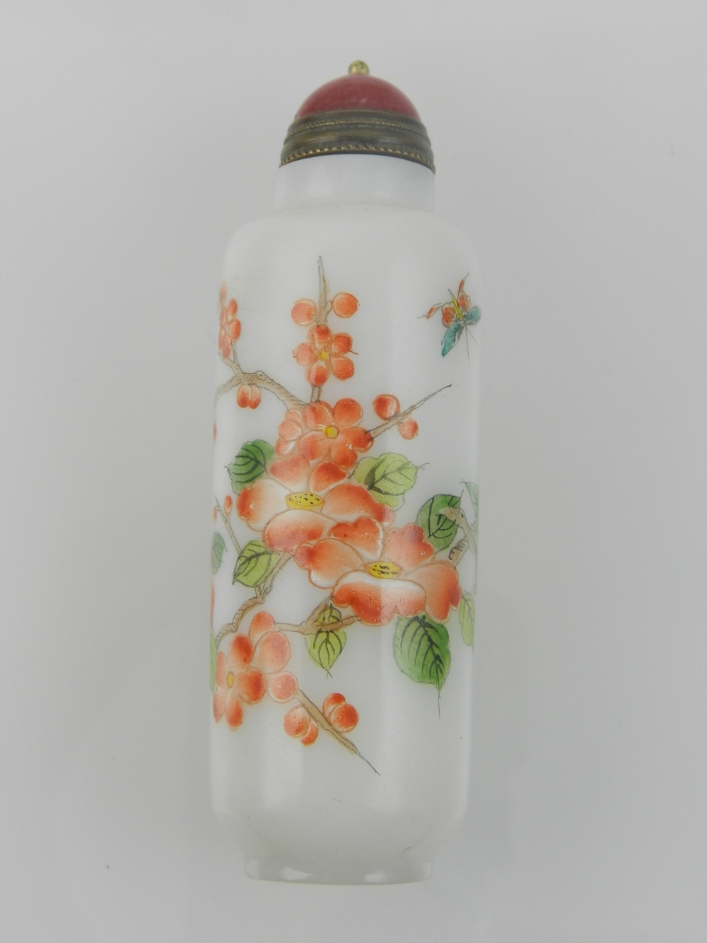 A Cinese white glass scent bottle decora - Image 2 of 3