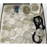 A bonbon dish, London 1928, together with a collection of coiage including 1891 silver US dollar,