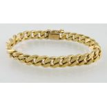 A heavy 18ct yellow gold flat curblink bracelet stamped 750, L 19 cms, 58gr.
