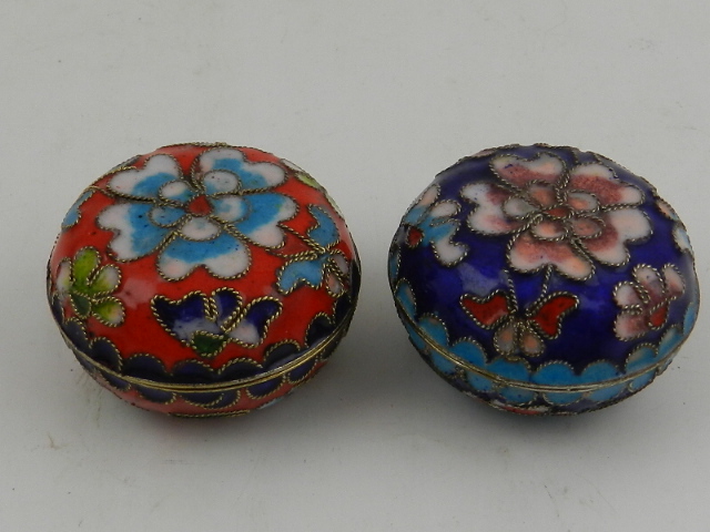 Two early mid 20th century Chinese cloisonne circular pill boxes.