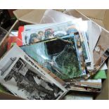 A large quantity of miscellaneous postcards