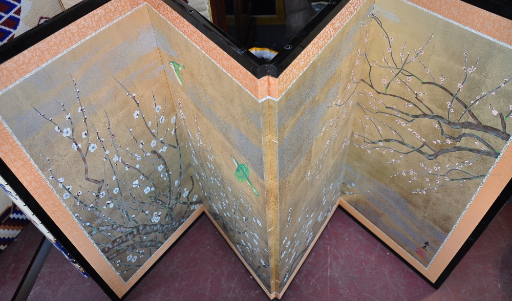 A Chinese style folding screen