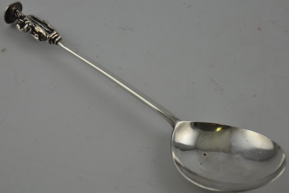 An 18th Century seal top apostle spoon with fig shaped bowl,