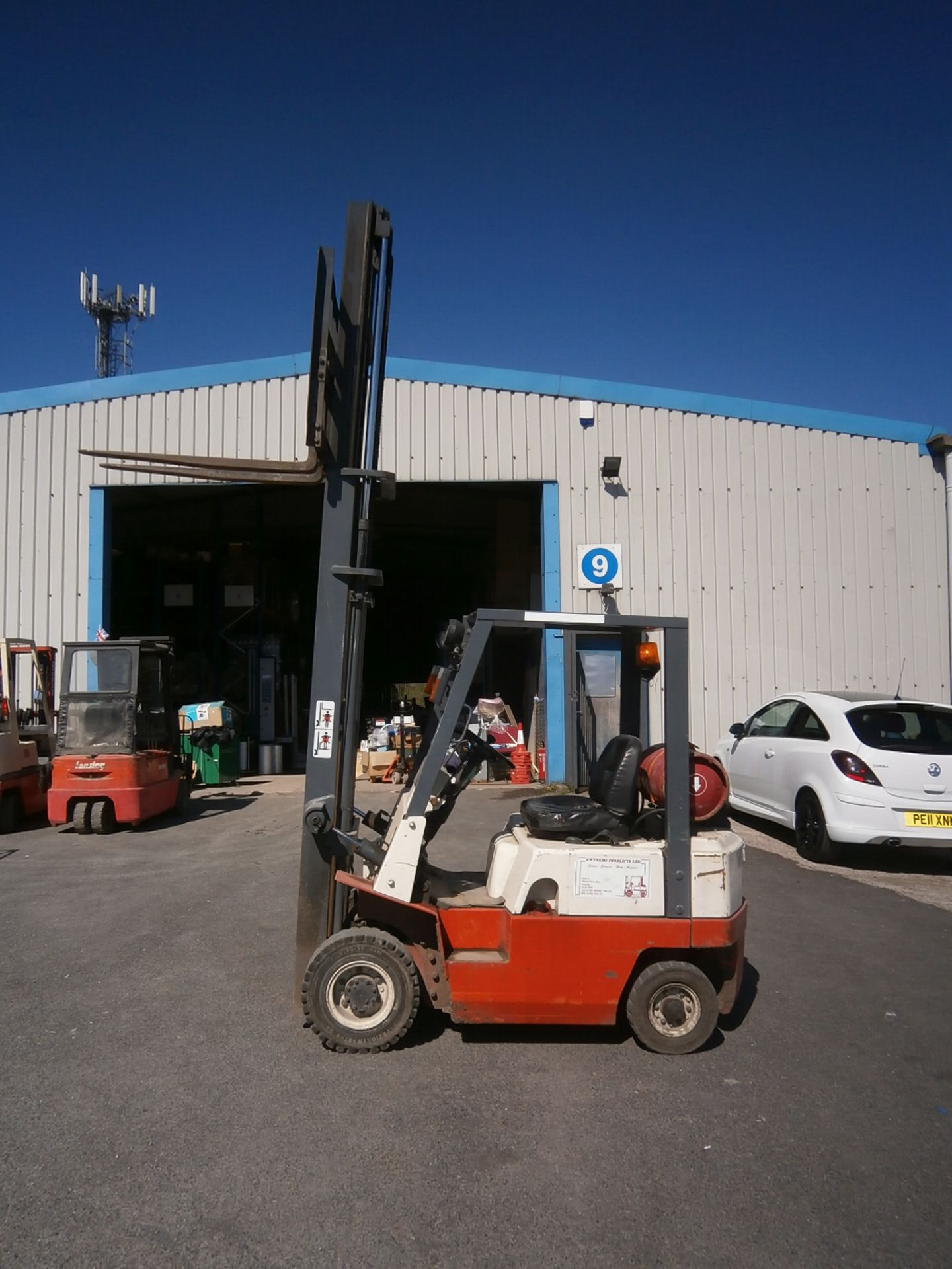 Nissan PJ01A15U Gas Powered Forklift Truck 2690kg - Great Runner, Used Daily - Image 3 of 7