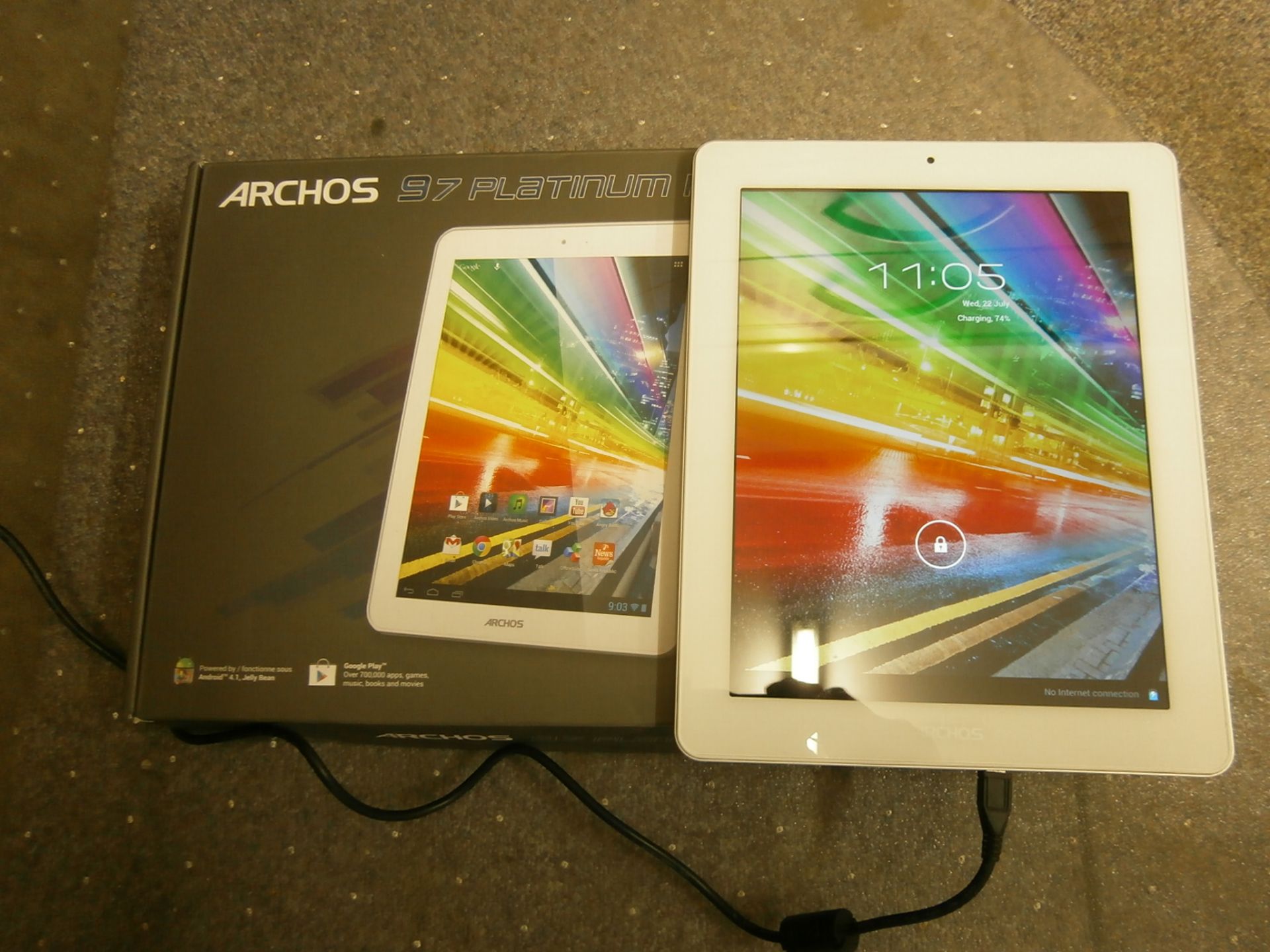 An Arcos 97 Platinum HD 10.1" Tablet 8GB Storage. Powered on test and working