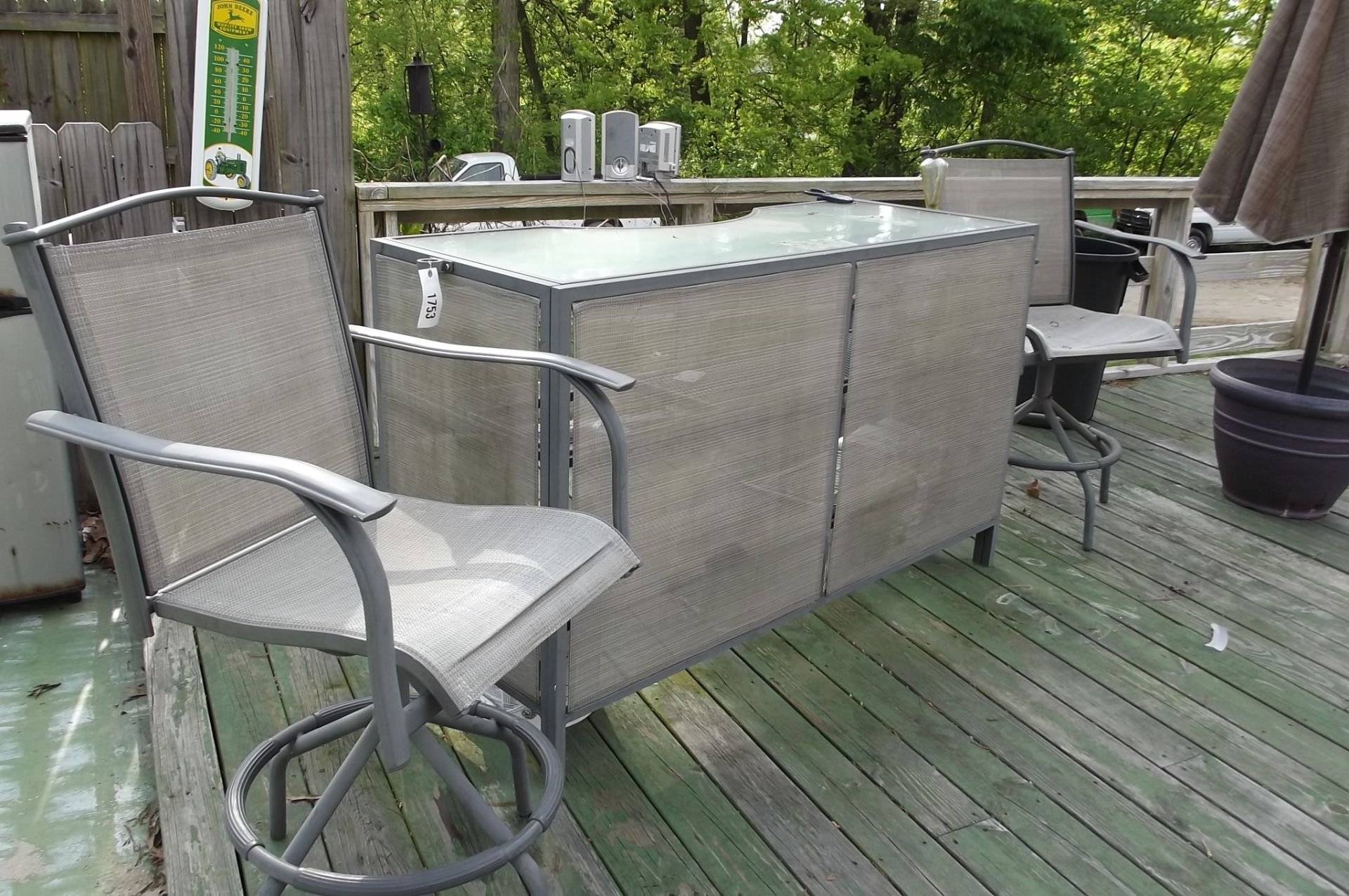 Lot 1753 Patio bar and 2 chairs - Image 2 of 3