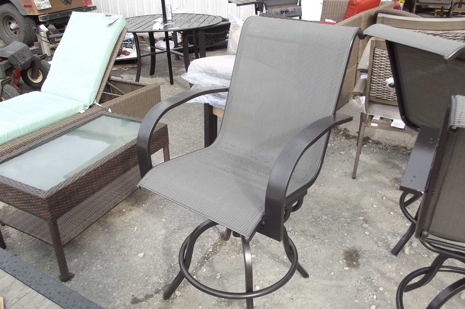 2105 New patio swivel Bar Chair