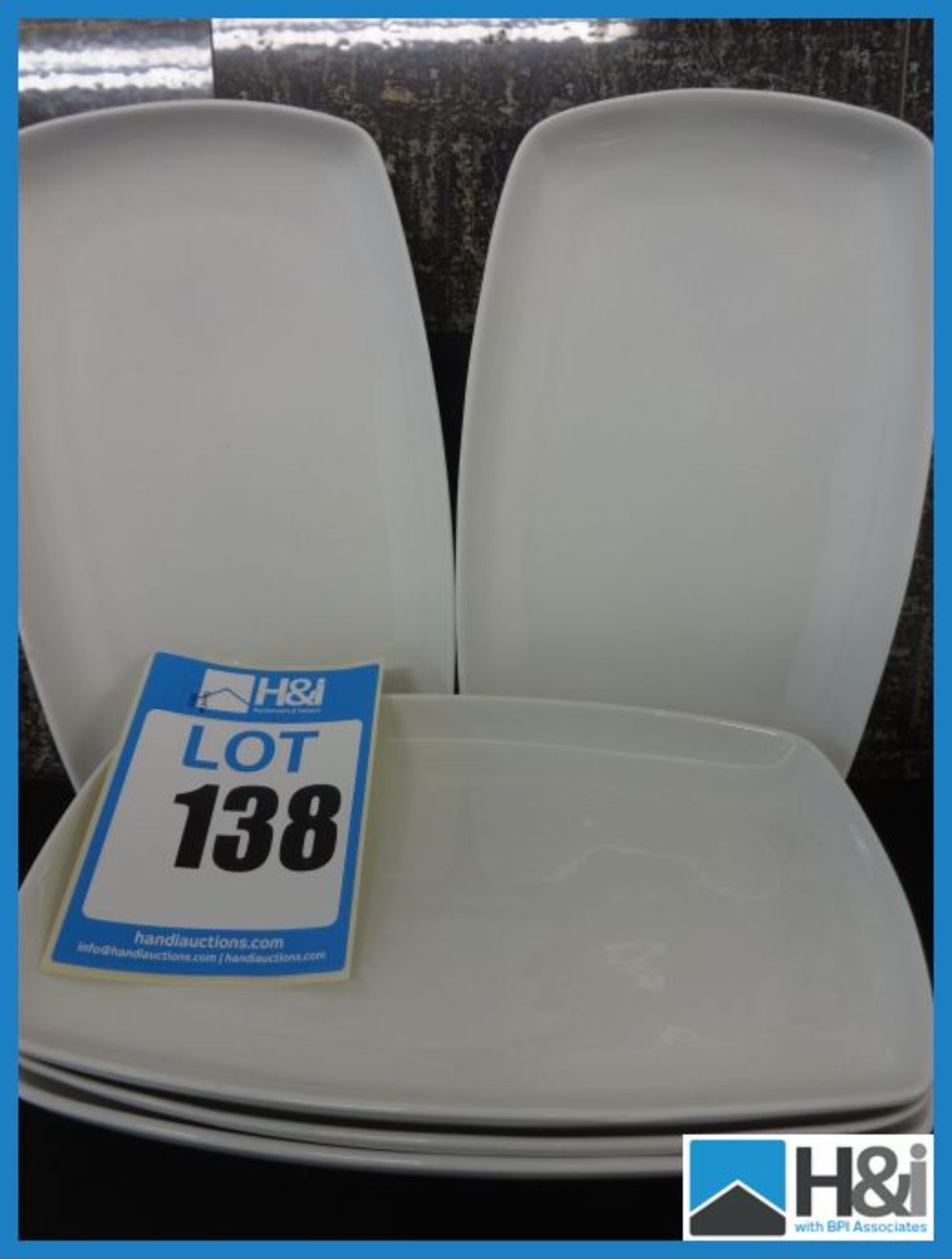 5 x Rectangular Shallow Bowl Plates. 320mm x 190mm Appraisal: Good Serial No: NA Location: H&I Ltd.,