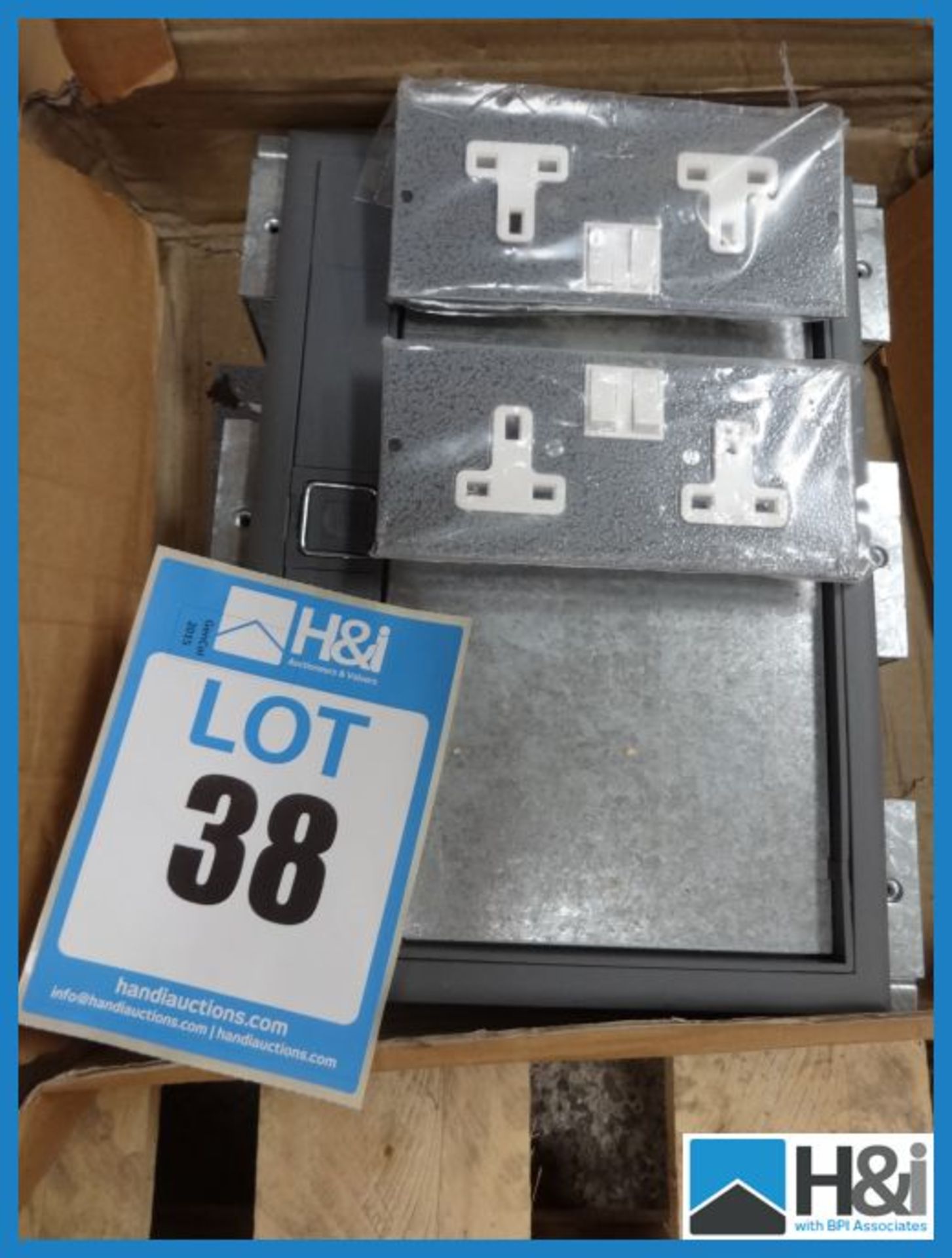 New Electric Socket Floor Plate with Sockets Appraisal: Good Serial No: NA Location: H&I Ltd., The