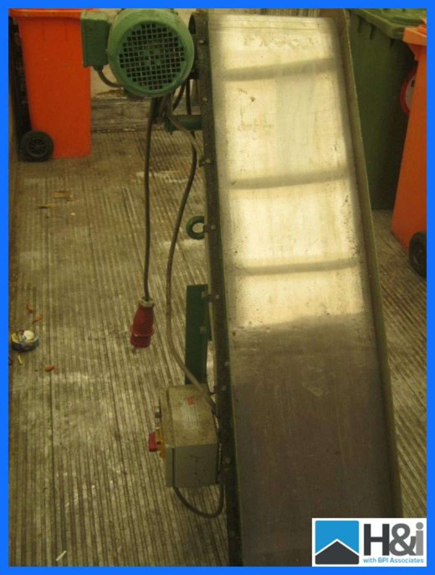 ERIEZ MAGNETIC CHIP CONVEYOR. For moving and elevating ferrous materials. Untested but we are - Image 7 of 10
