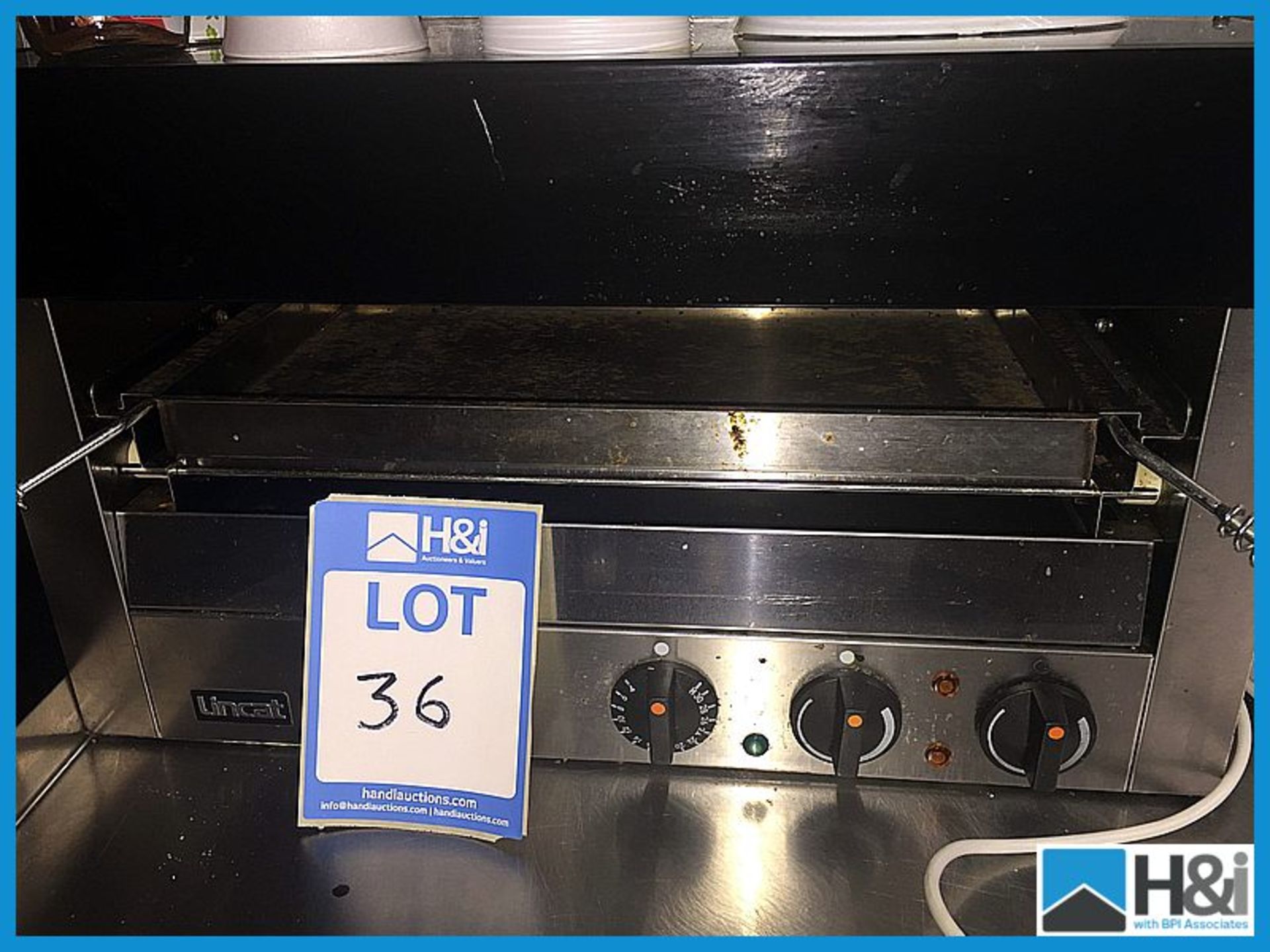 Lincat commercial small grill  Appraisal: Good Serial No: NA Location: Kellys News, 33 Woodlands - Image 2 of 2