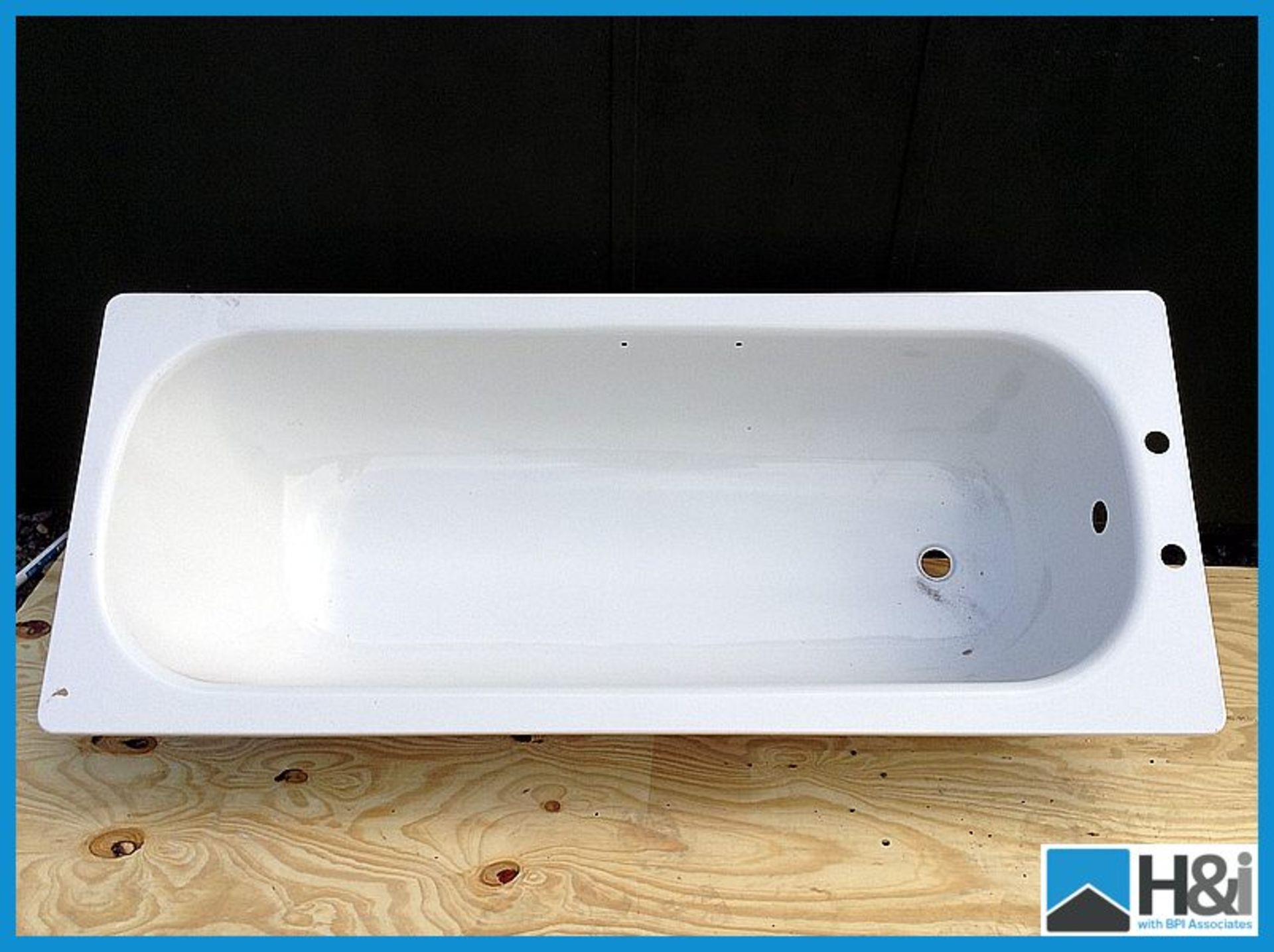 Tin White Bath with No Grip 1700mm x 700mm Normal Price 170.00 Appraisal: Good Serial No: NA