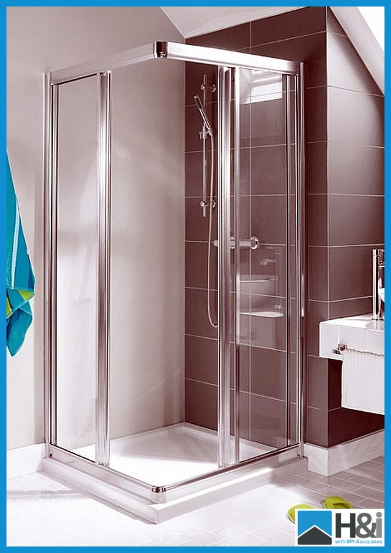 Simpsons Supreme Corner Entry in White and Clear Glass 900mm and Simpsons Quad Shower Tray 1000mm