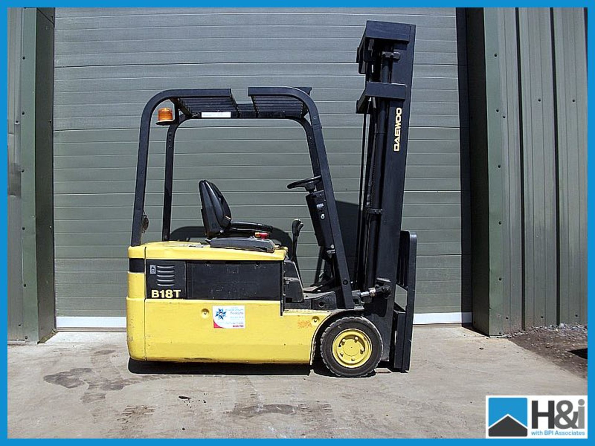 Daewoo B18 electric forklift 1800 kg rated capacity side shift tilt duplex mast 2005 year, running