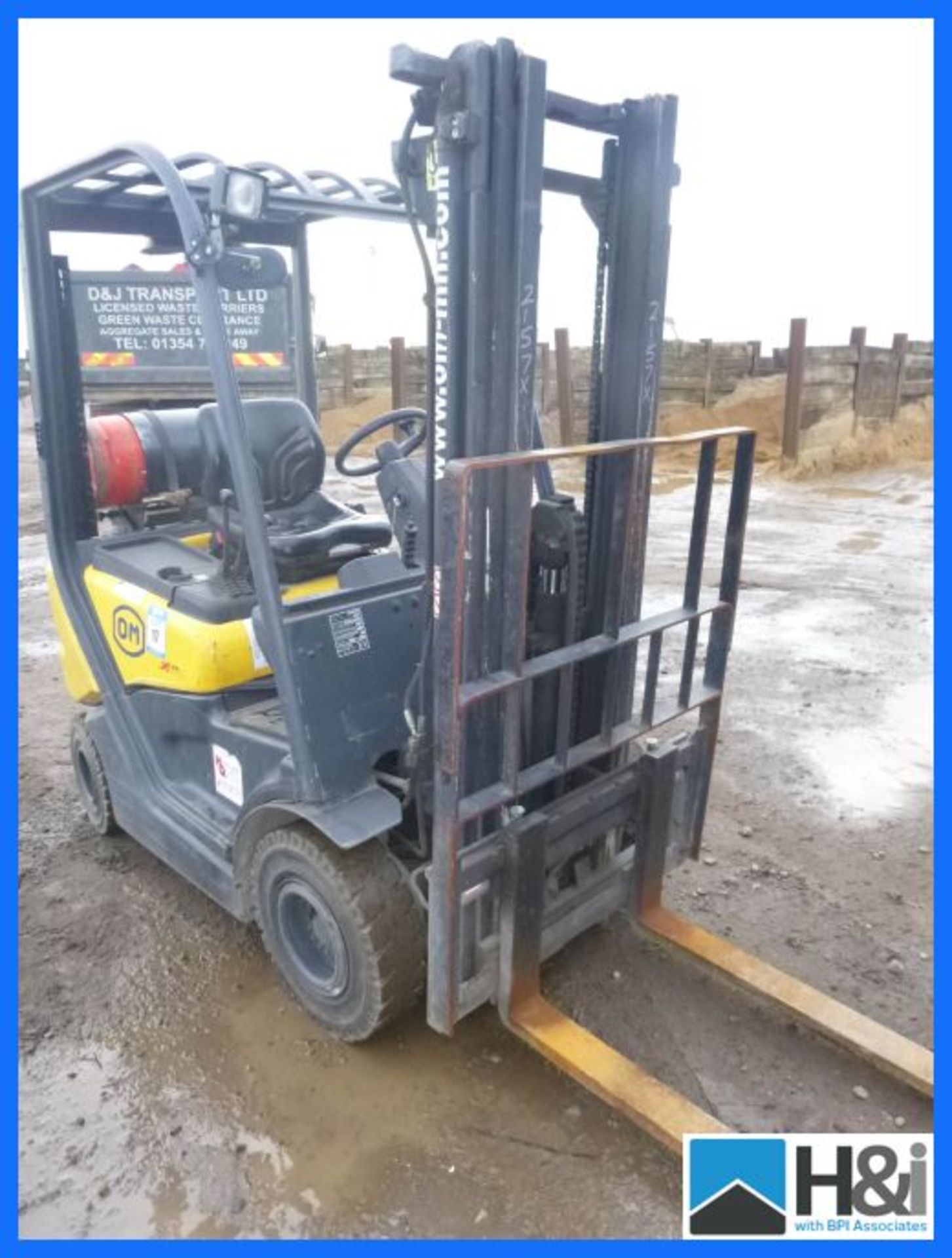 OM  gas forklift 1500kg rated capacity gas powered Triplex mast 2009 year side shift tilt hours - Image 4 of 7