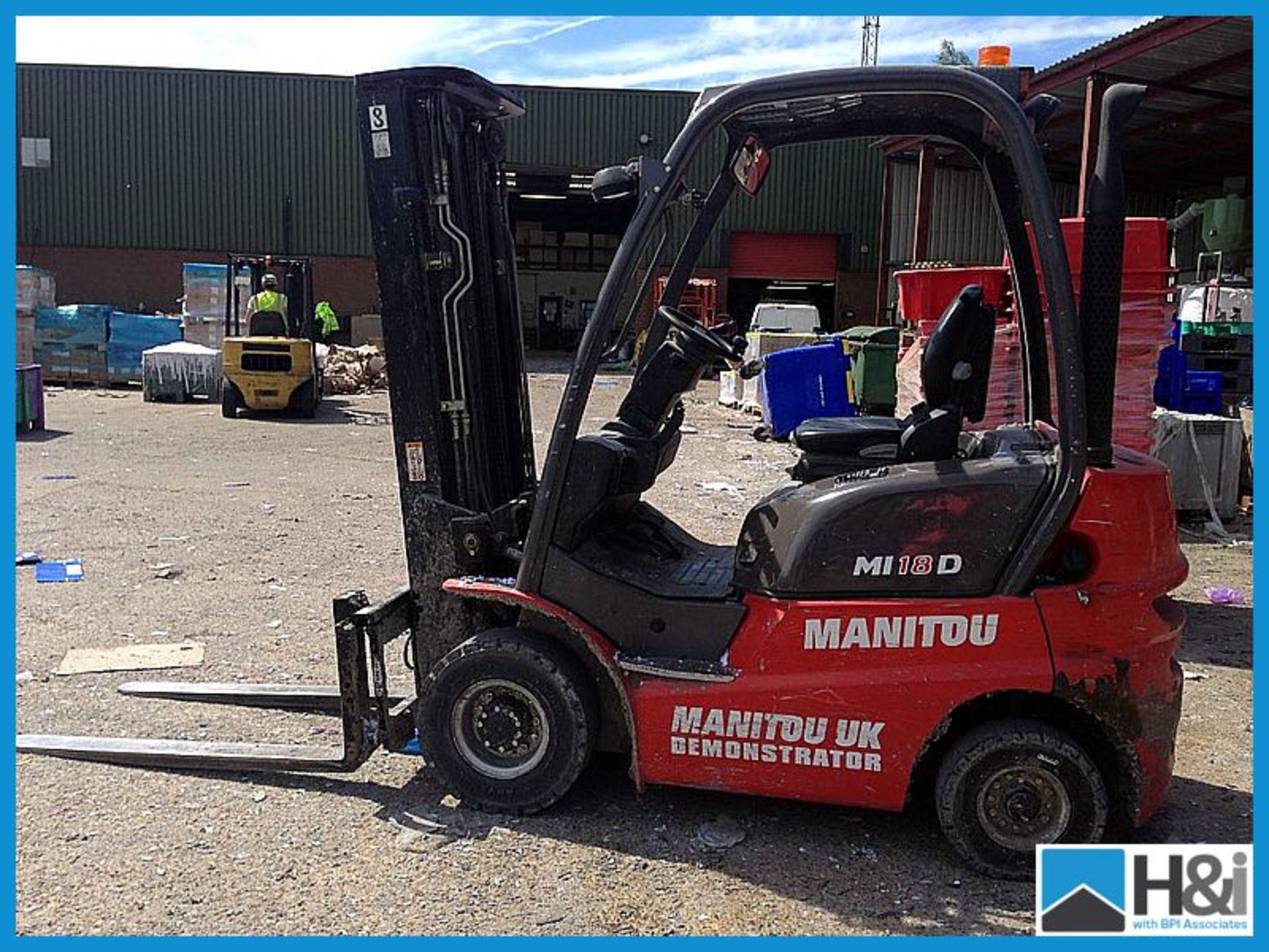 Manitou MI800D 1800 diesel forklift 2014 year appx 700 hours side shift , tilt Triplex 4700m mast