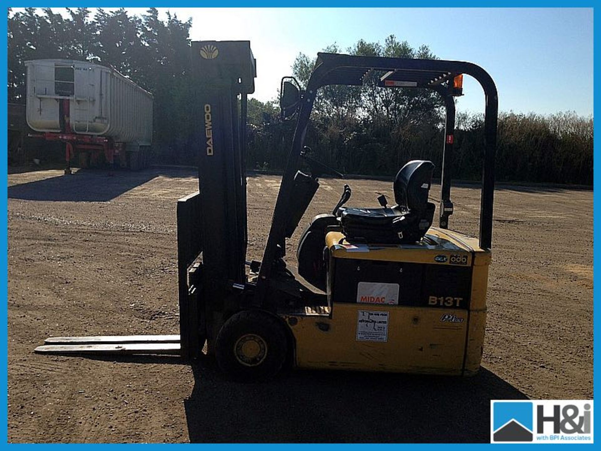 Daewoo B13T 1300 kg electric forklift side shift tilt Triplex mast 2004 year hours unknown running , - Image 2 of 8