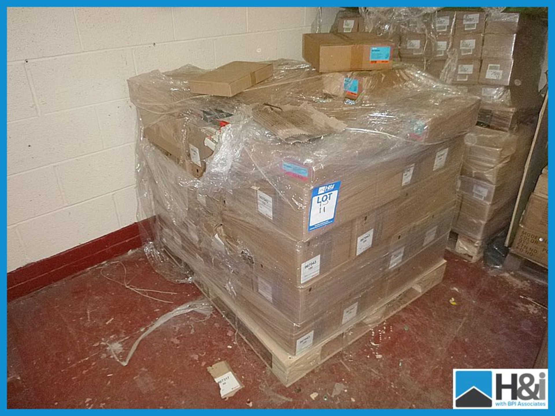 PALLET OF MIXED LEGRAND PRODUCT, UNUSED AND BOXED Appraisal: Viewing Advised Serial No: NA Location: